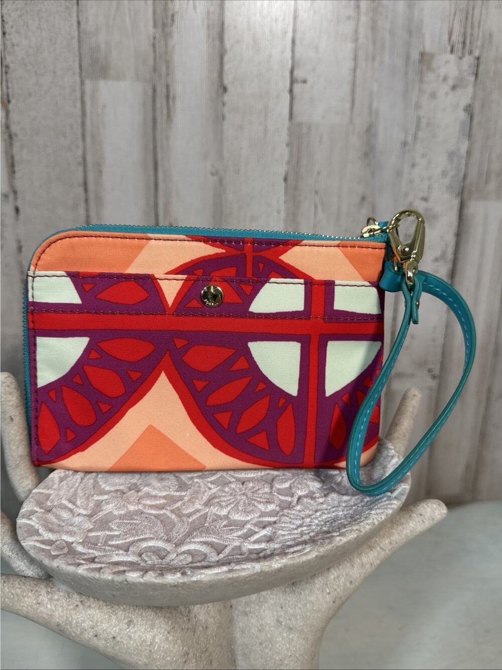Fossil NWT Raspberry Keyper Wallet Wristlet - Picture 1 of 8